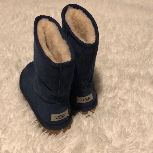 ‼️SOLD‼️UGG Lil Sunshine Boots - Kids - Picture 5 of 8